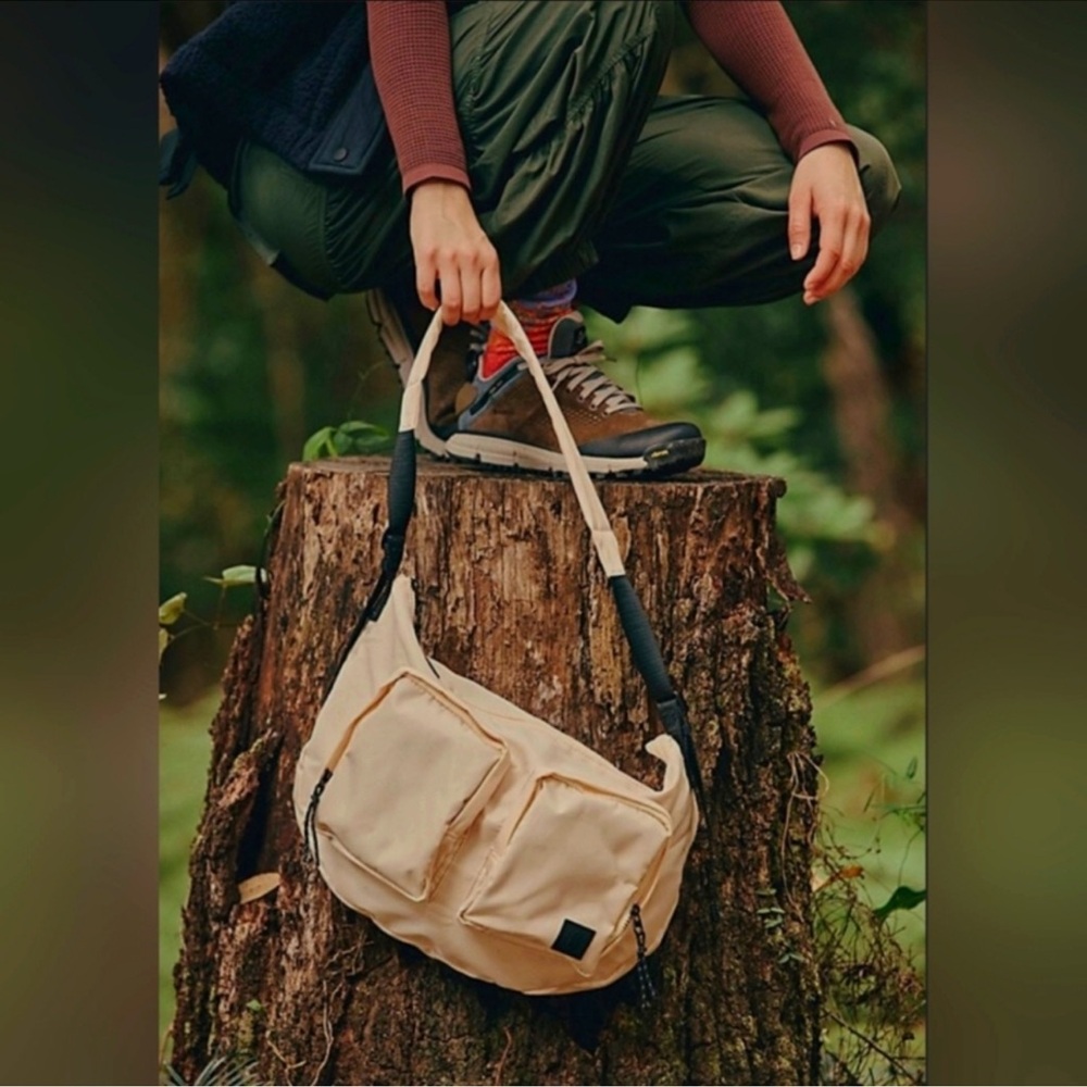 Free people, movement trailhead sling bag in whipped cream